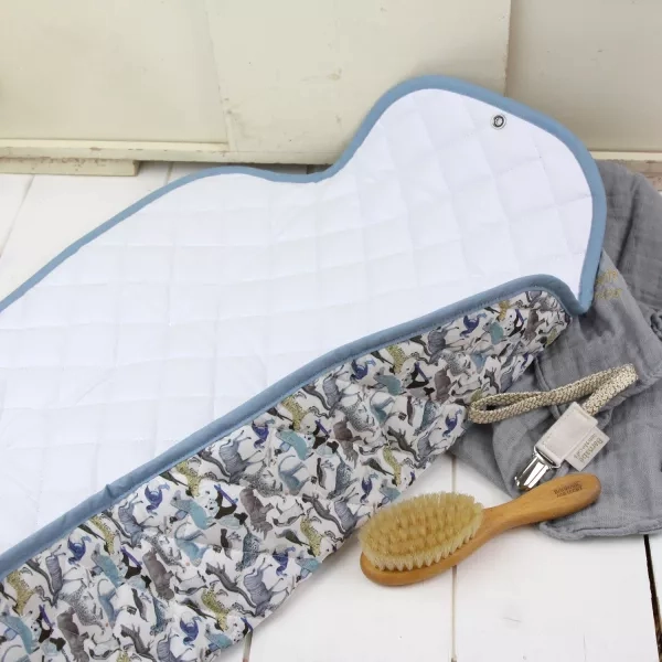 Barnabe aime le café Changing Mat Marceau 67x42cm