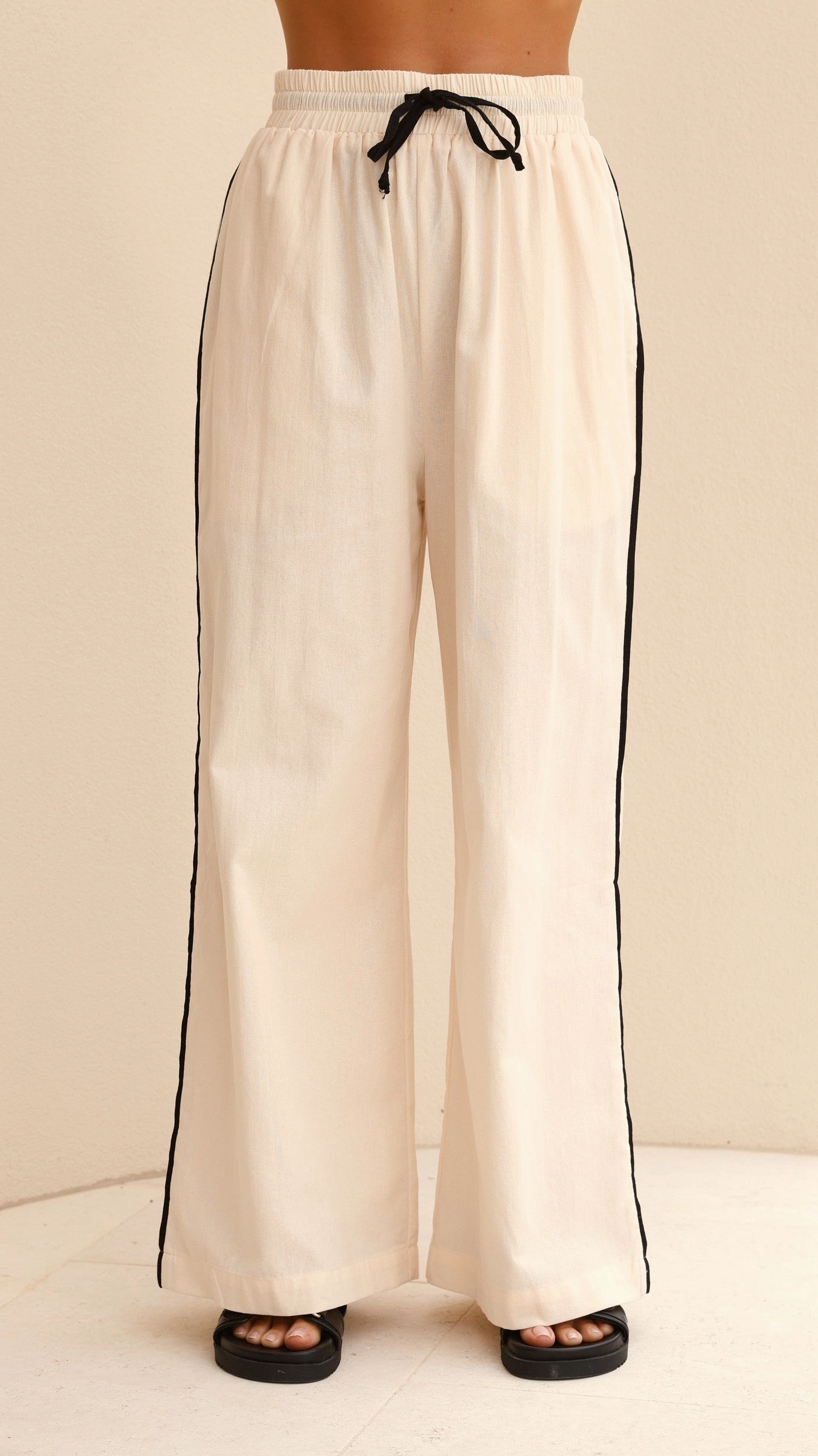Basima Pants - Beige / Black