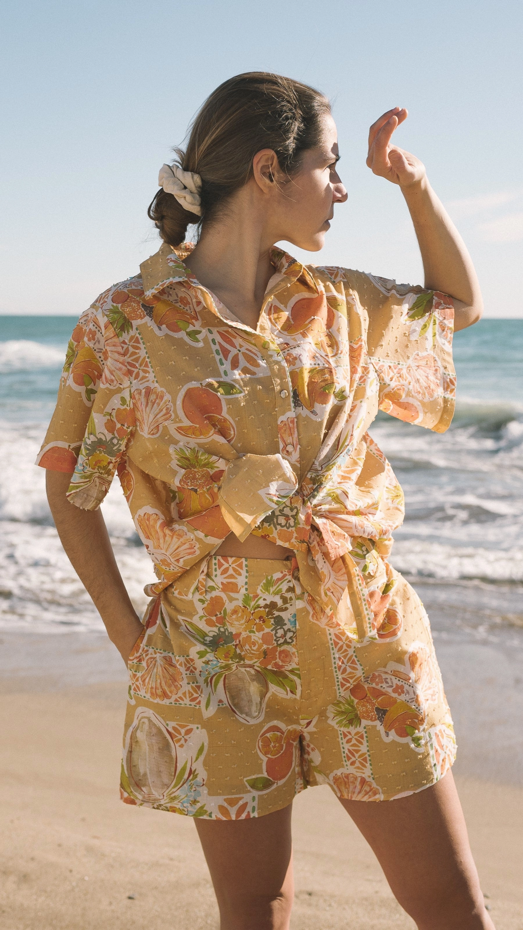 Bruna Shorts - Tropical Print