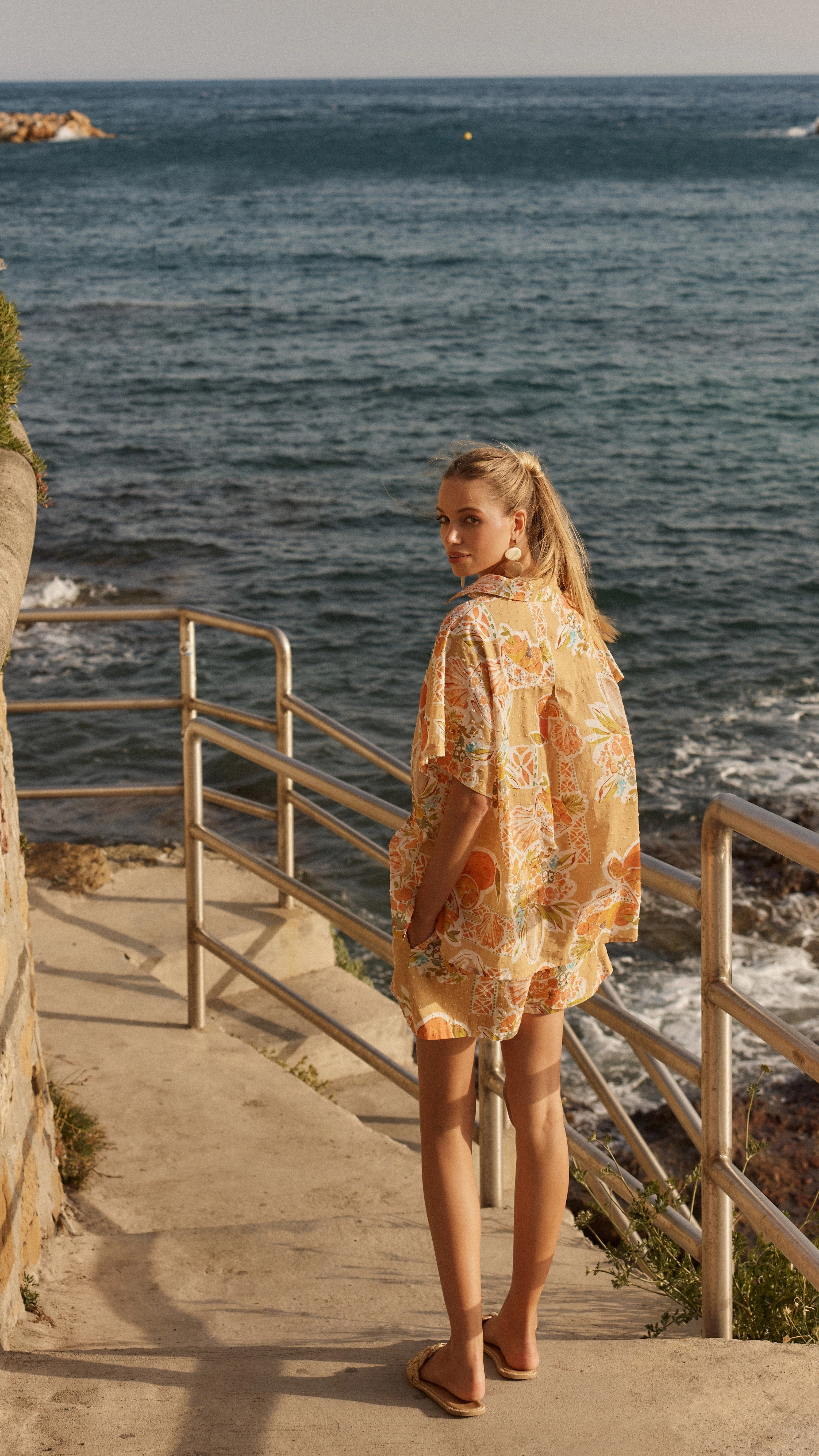 Bruna Shorts - Tropical Print