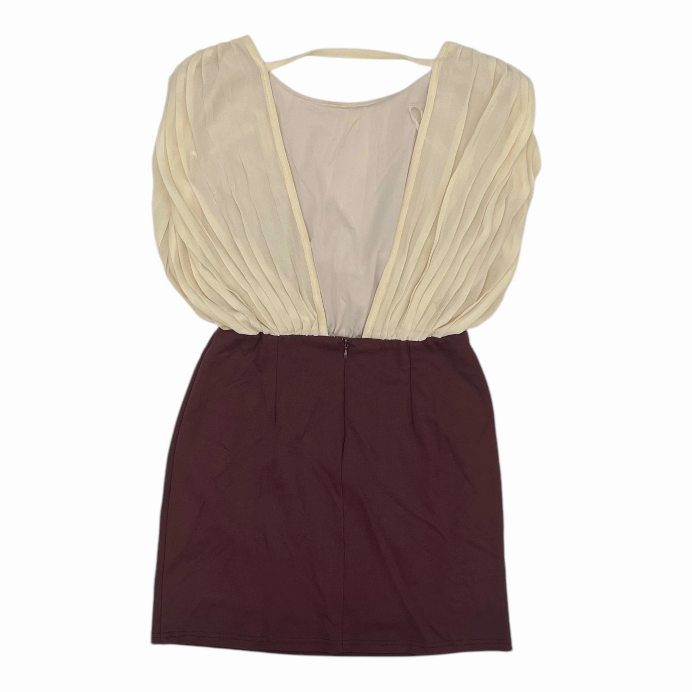 Dress Party Short By Lush In Cream & Red, Size:S