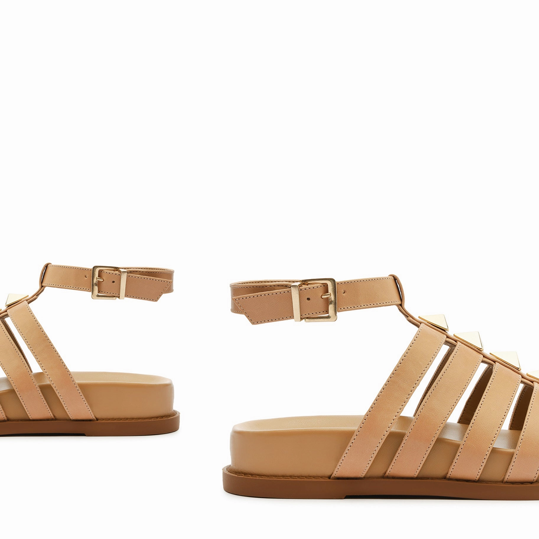 Kyrie Sporty Leather Sandal