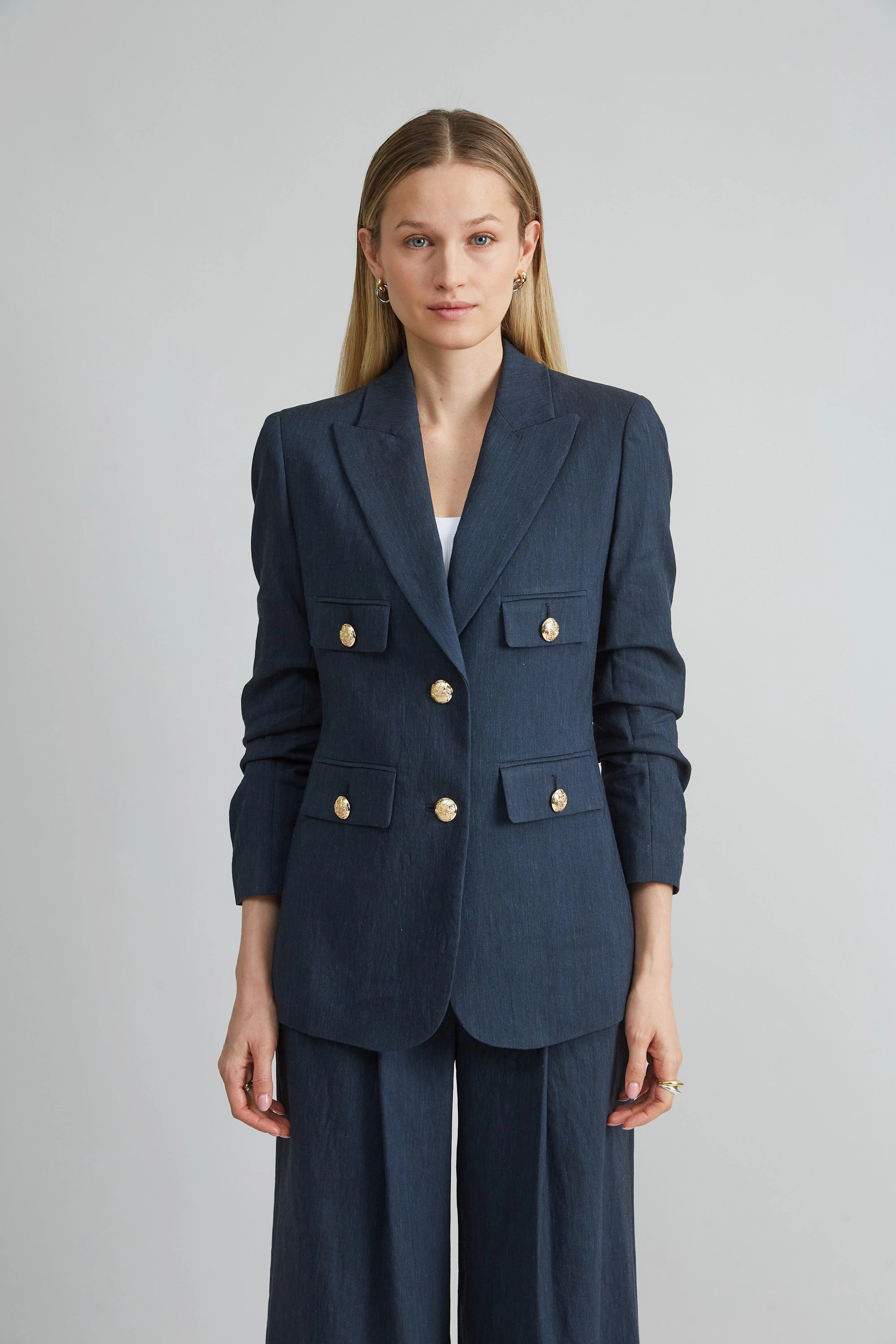 Linen Crest Button Blazer