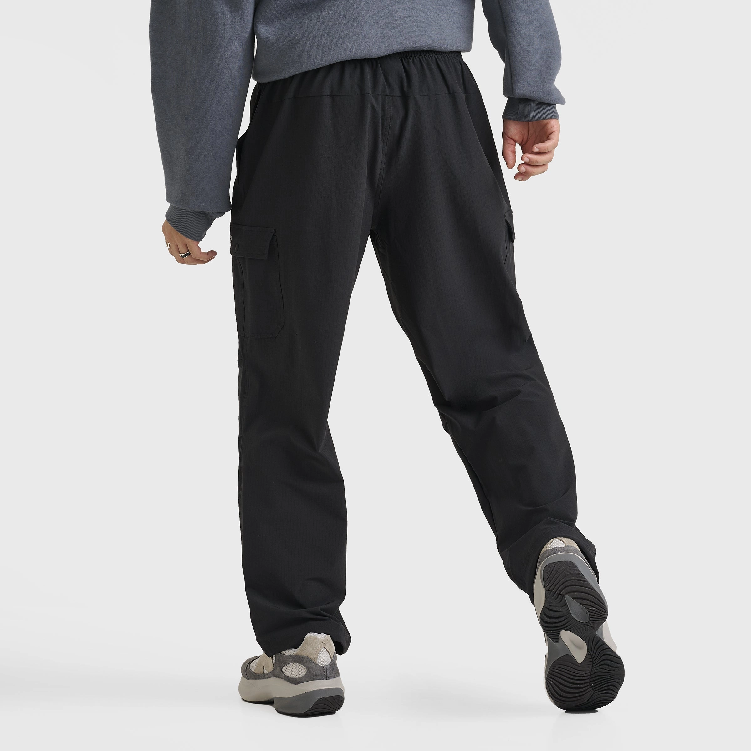 New Balance Ripstop Cargo Pants / Black