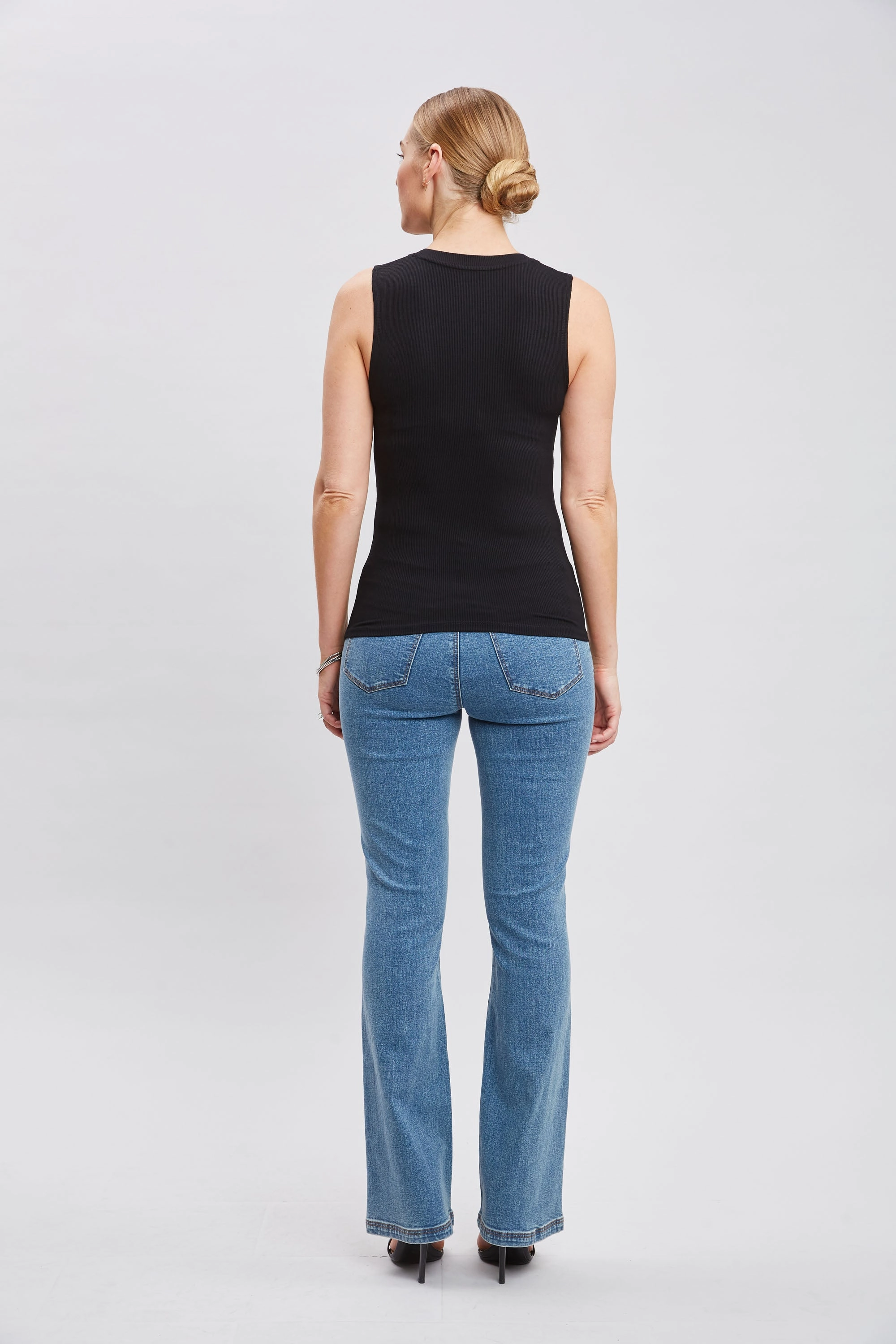 Rib Scoop Neck Knit