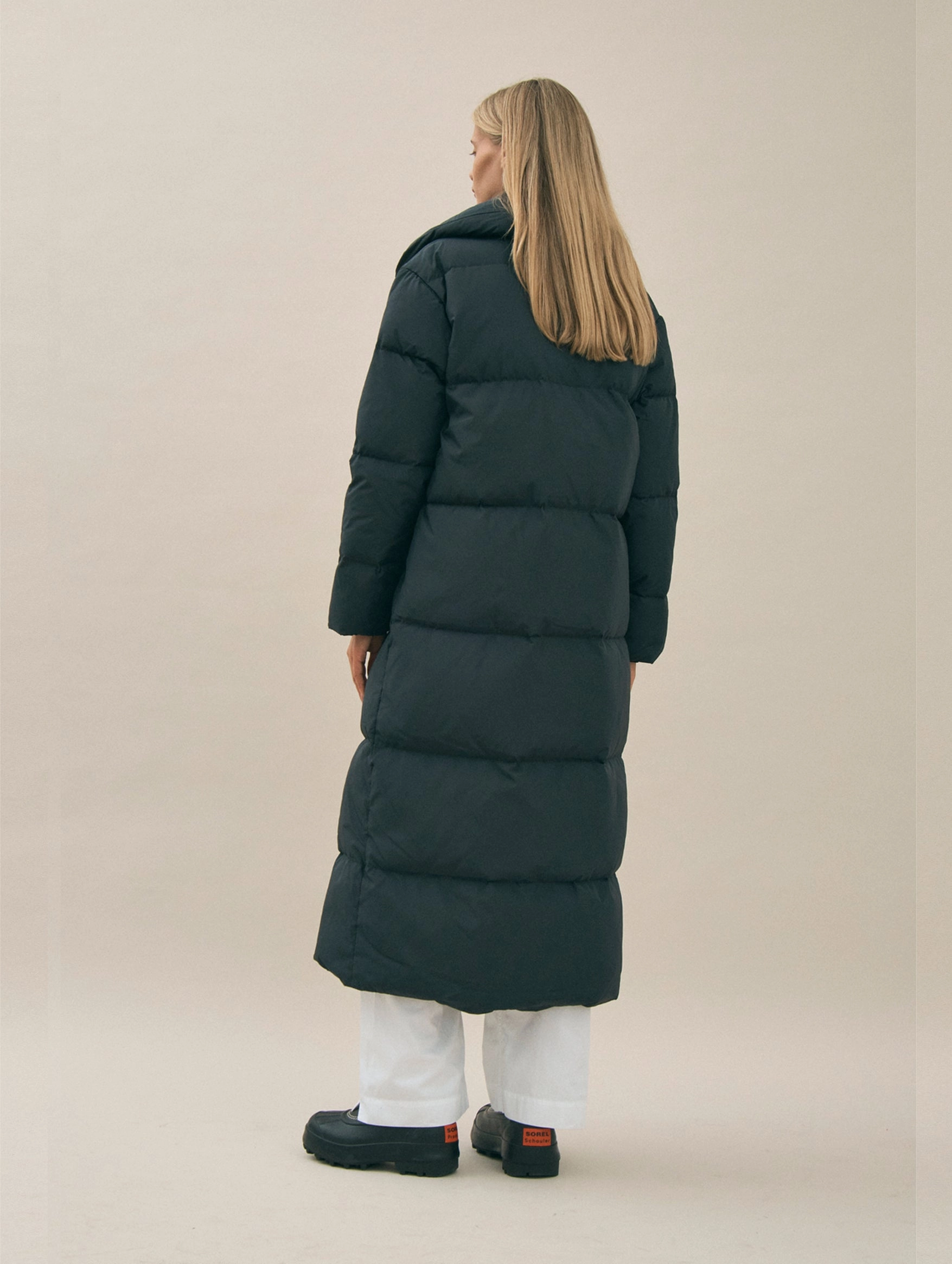 The Puffer Coat in Black
